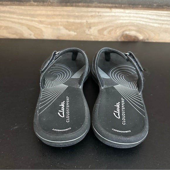 CLARKS Women's Black Patent Cloudsteppers Breeze Sea Flip Flop Slip On Sandals 8 - Picture 3 of 9